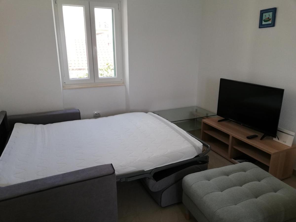 Apartman Postira Rot 外观 照片