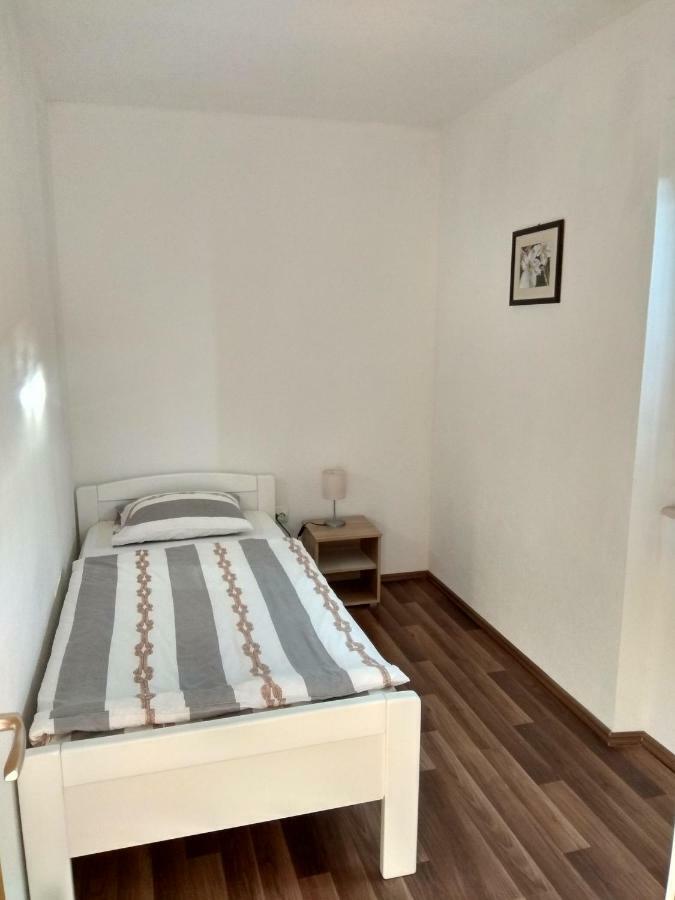 Apartman Postira Rot 外观 照片